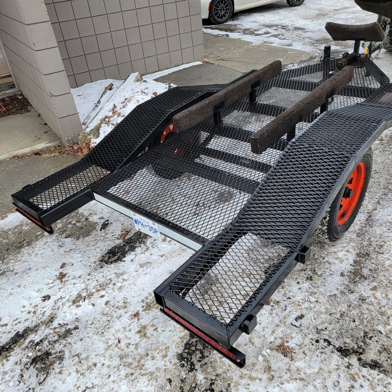 Custom mesh-deck motorcycle and ATV trailer